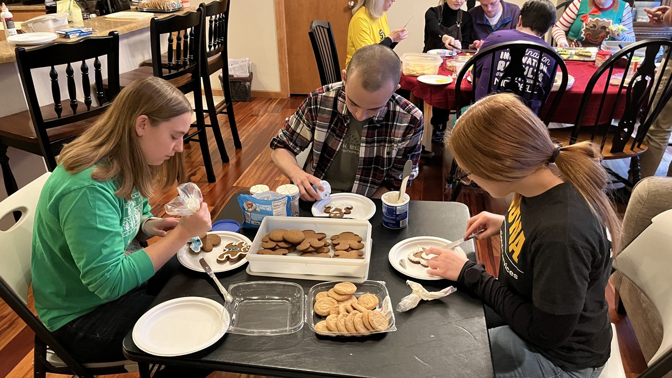 Whole group decorating cookies